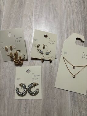 A new day jewelry bundle nwt
